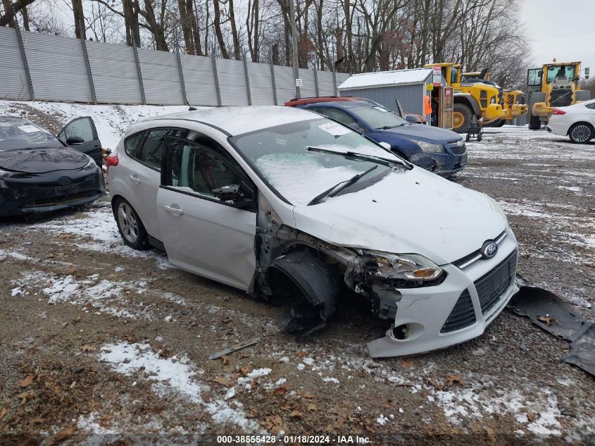 2013 FORD FOCUS SE - 1FADP3K27DL104329