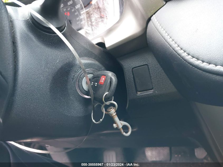 2013 TOYOTA RAV4 XLE - 2T3RFREV1DW065522