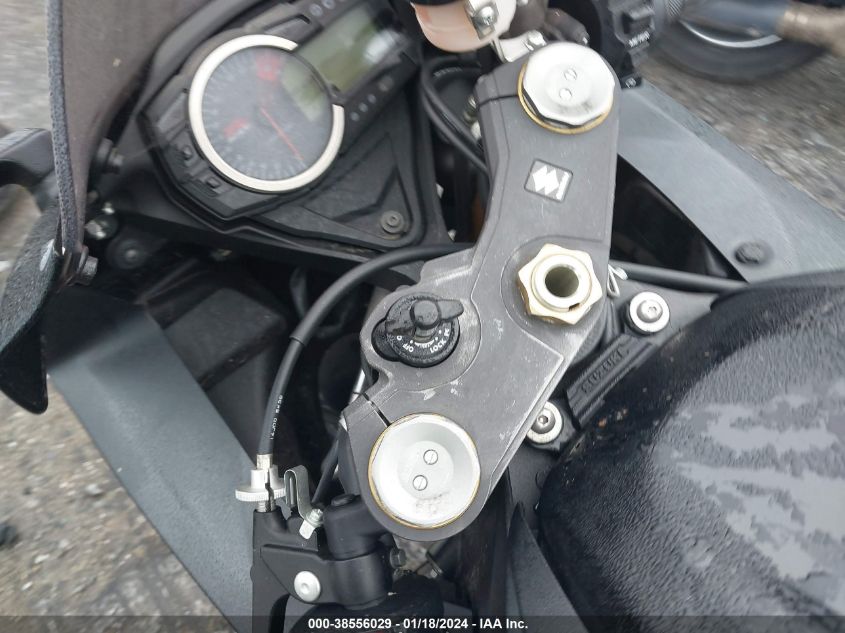 2016 SUZUKI GSX-R750 - JS1GR7MA3G2101235
