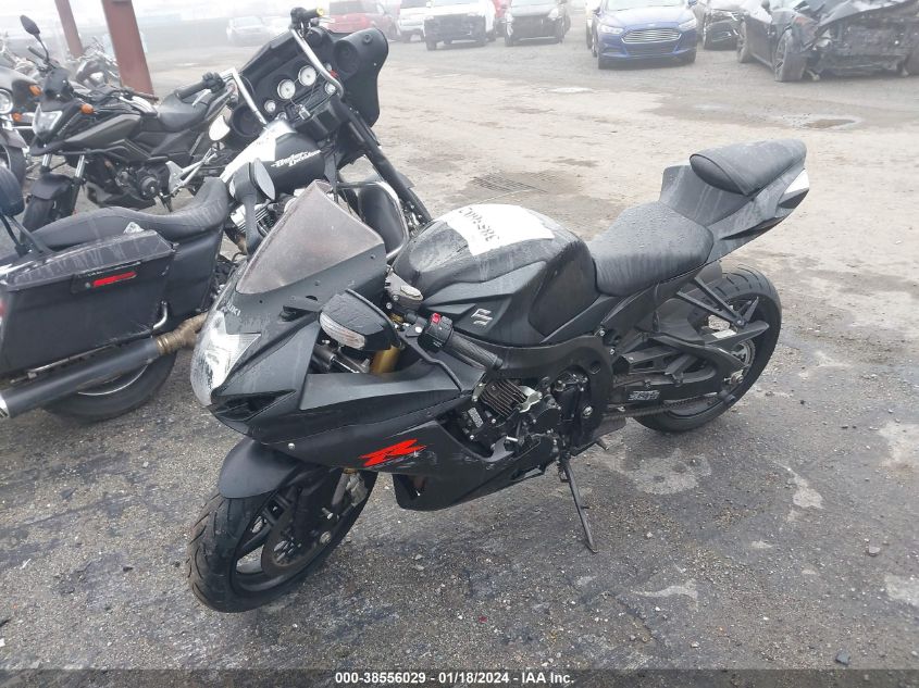 2016 SUZUKI GSX-R750 - JS1GR7MA3G2101235