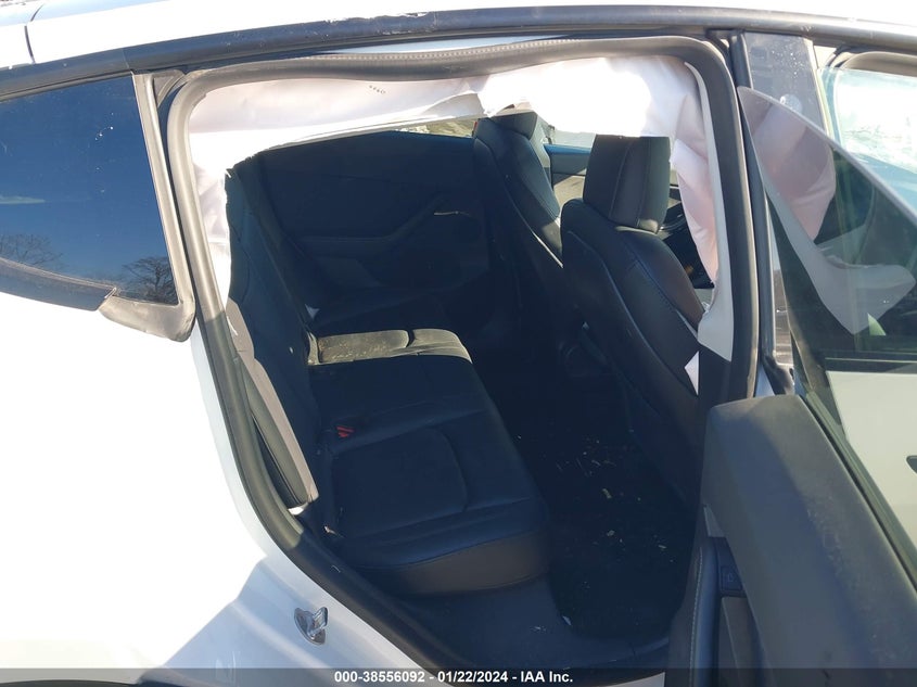 VIN 7SAYGDEF7NF308409 2022 TESLA MODEL Y