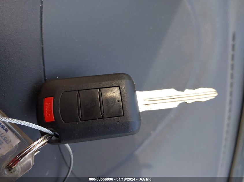 VIN ML32A3HJ1JH005251 2018 MITSUBISHI MIRAGE ES
