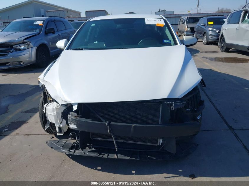 2018 HYUNDAI ELANTRA SE - 5NPD74LF9JH352888