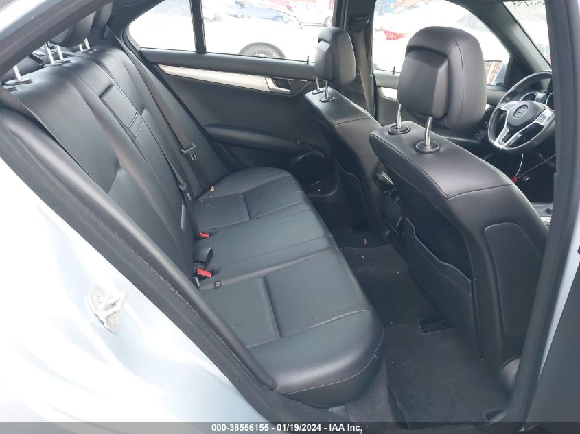 2013 MERCEDES-BENZ C 250 - WDDGF4HB4DA813549