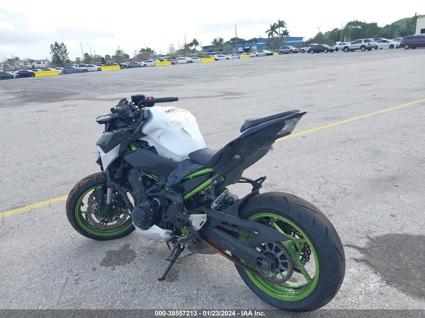 VIN ML5ZRDF19MDA48449 2021 KAWASAKI ZR900 F