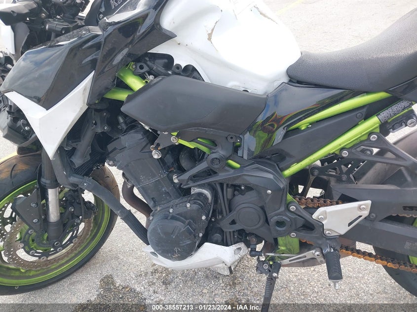 VIN ML5ZRDF19MDA48449 2021 KAWASAKI ZR900 F