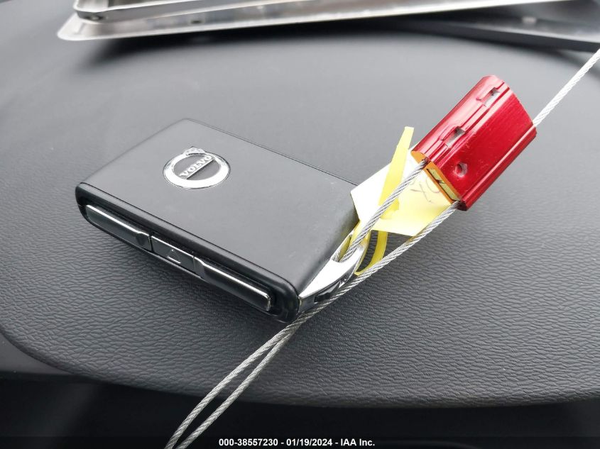 2022 VOLVO XC40 RECHARGE PURE ELECTRIC P8 TWIN PLUS - YV4ED3UR9N2718305