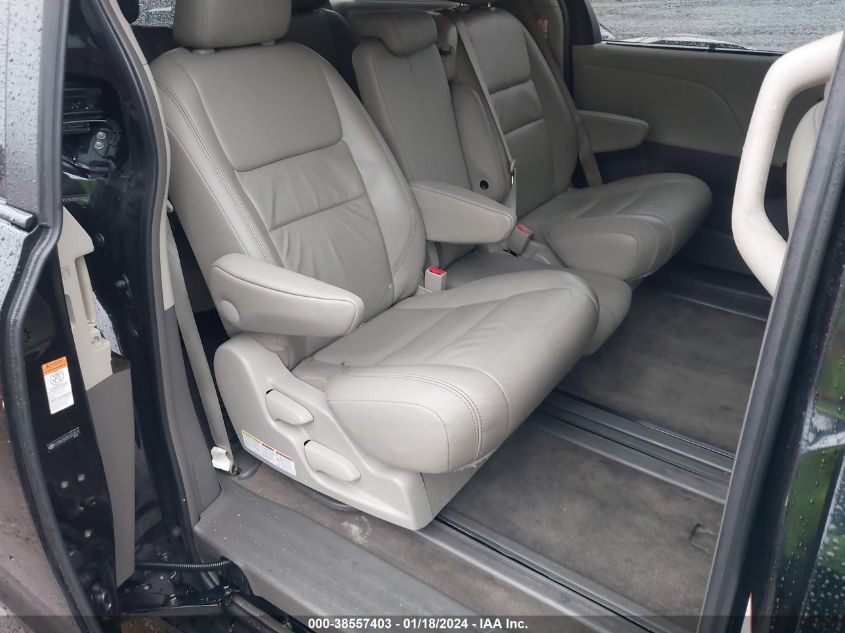 2015 TOYOTA SIENNA XLE 8 PASSENGER - 5TDYK3DC9FS552511