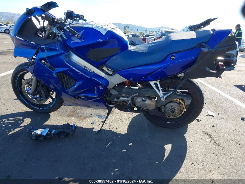 2001 HONDA VFR800 F1 JH2RC46081M300349