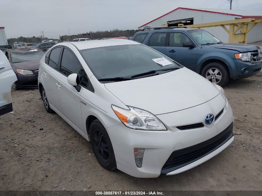 2015 TOYOTA PRIUS TWO - JTDKN3DUXF0476841