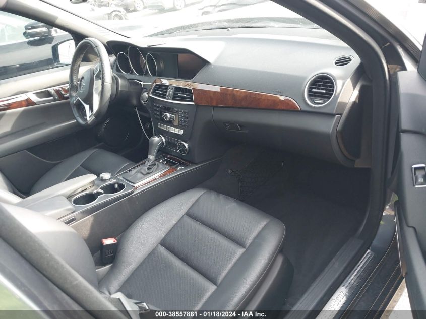 2014 MERCEDES-BENZ C 300 LUXURY 4MATIC/SPORT 4MATIC - WDDGF8AB0EA942598