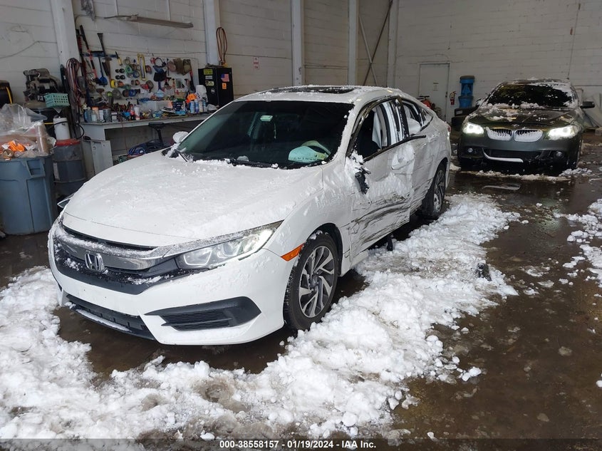VIN 2HGFC2F78JH528434 2018 HONDA CIVIC EX