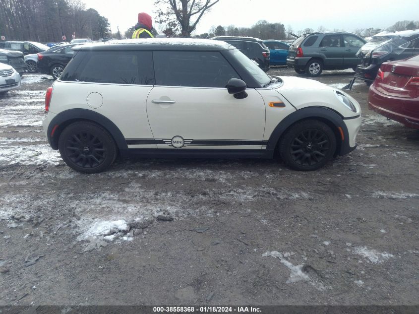 2014 MINI HARDTOP COOPER - WMWXM5C57ET934005