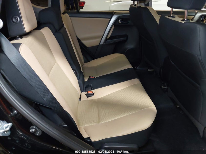 VIN 2T3RFREV8HW595816 2017 TOYOTA RAV4 XLE
