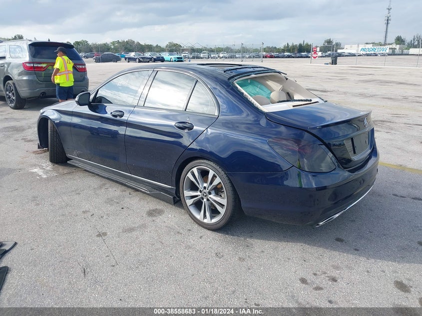 VIN 55SWF4JB0HU211212 2017 MERCEDES-BENZ C 300 LUXURY/SPORT