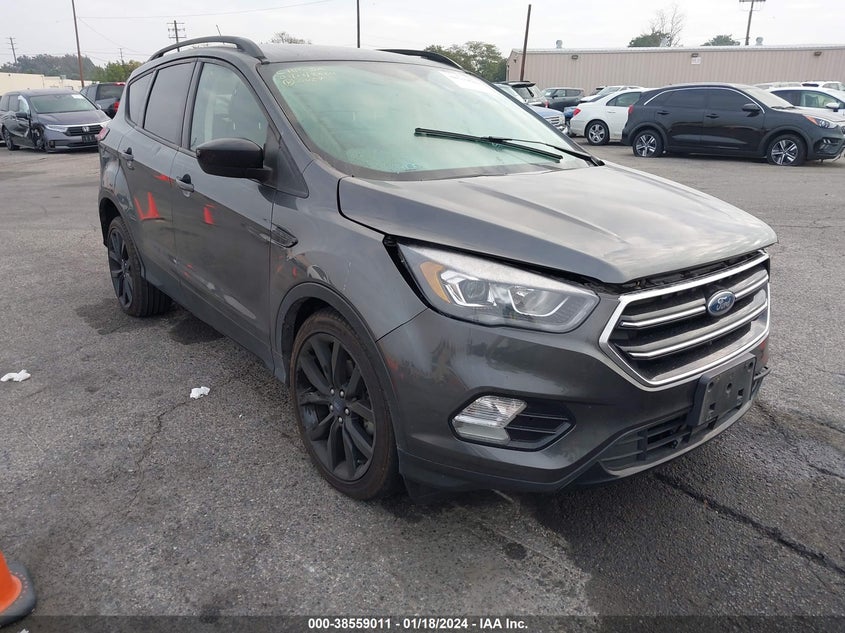 VIN 1FMCU0GD6KUA71964 2019 FORD ESCAPE SE