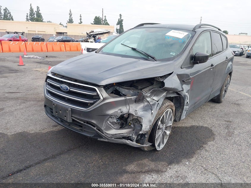 VIN 1FMCU0GD6KUA71964 2019 FORD ESCAPE SE
