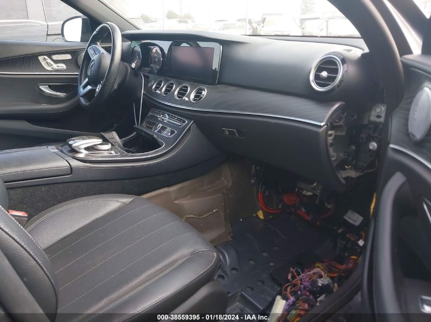 2019 MERCEDES-BENZ E 300 - WDDZF4JB6KA517447