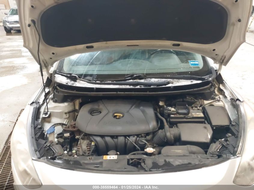 2013 HYUNDAI ELANTRA GT - KMHD35LE0DU051571