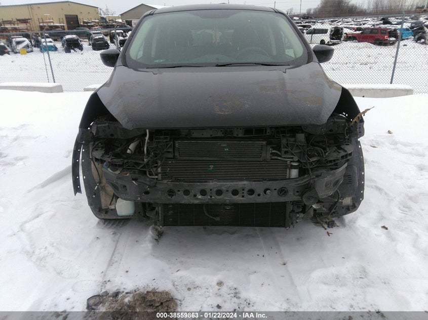 VIN 1FMCU0GD8HUD37252 2017 FORD ESCAPE SE