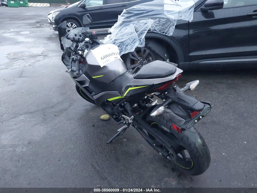 VIN JKAEXKG11MDAD3270 2021 KAWASAKI EX400
