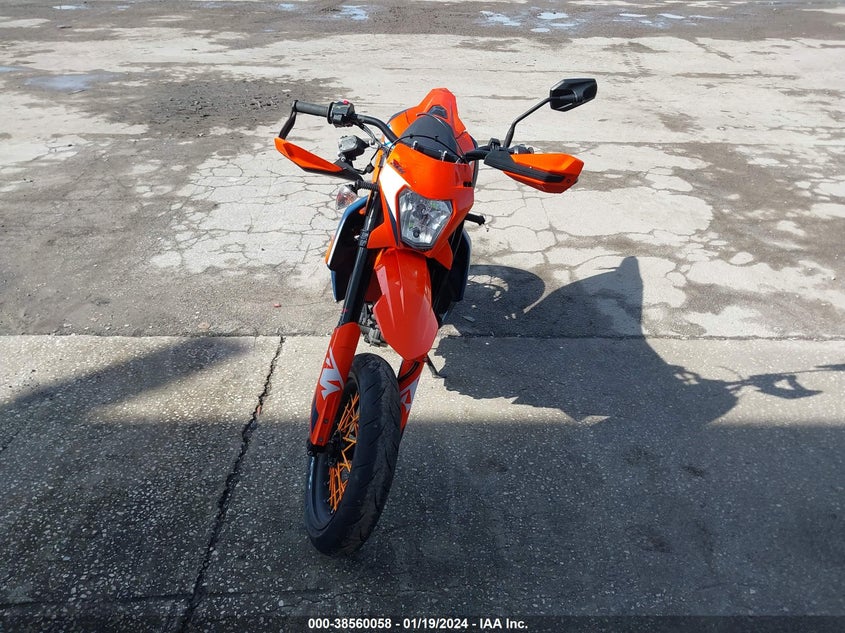 VIN VBKLSV403PM751304 2023 KTM 690 SMC R