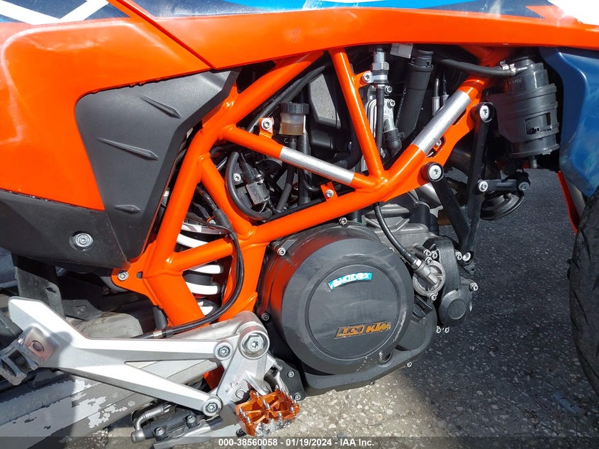 VIN VBKLSV403PM751304 2023 KTM 690 SMC R