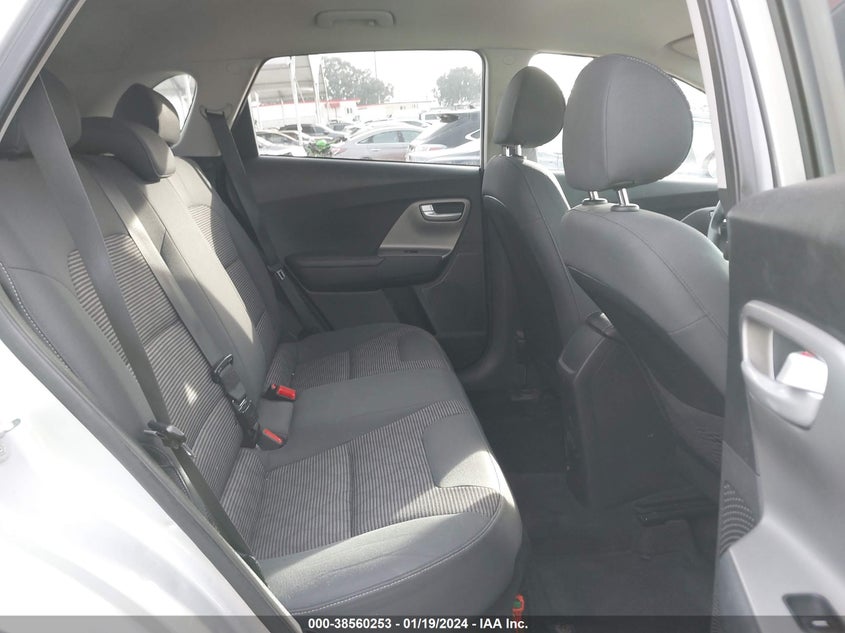 VIN KNDCB3LC2L5438864 2020 KIA NIRO LX