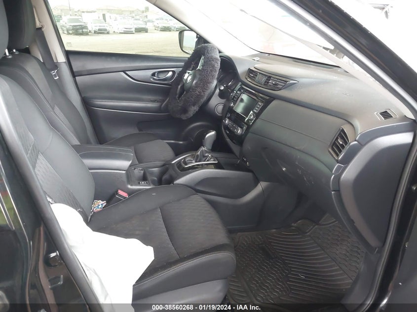 VIN KNMAT2MT7KP505054 2019 NISSAN ROGUE S/SV