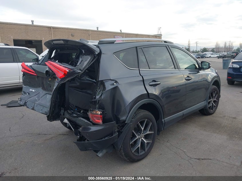 VIN JTMNFREV1JJ150594 2018 TOYOTA RAV4 SE