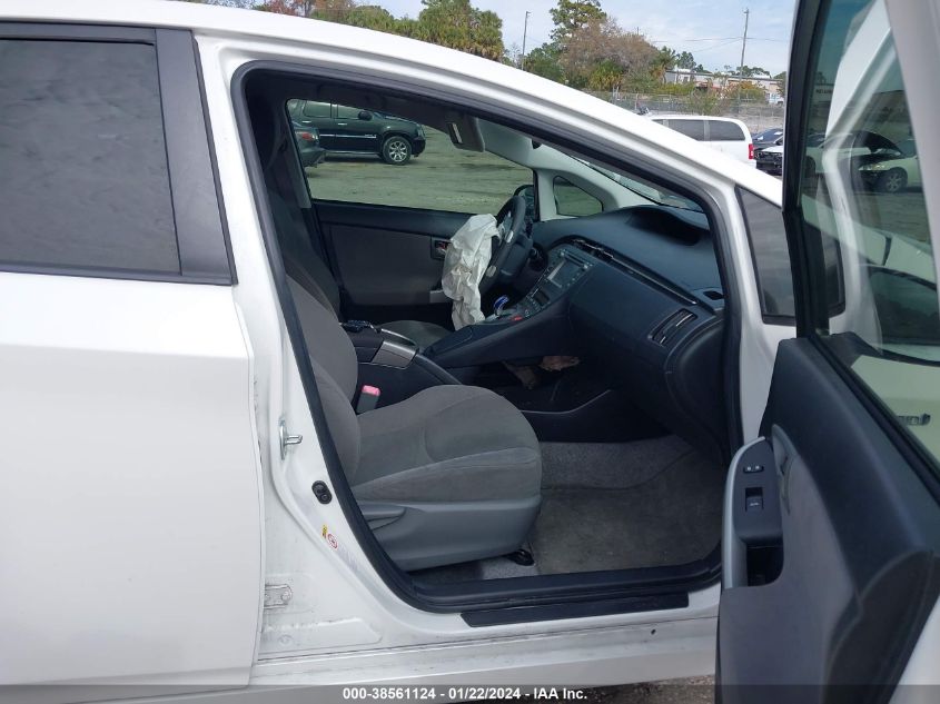 2013 TOYOTA PRIUS THREE - JTDKN3DU2D5685491