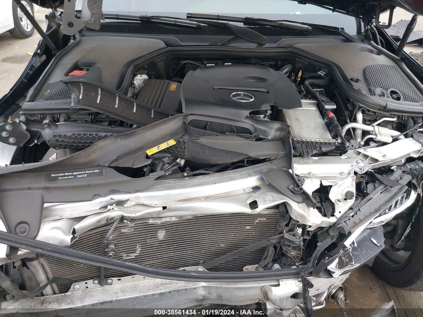 VIN WDDZF4JB7KA613992 2019 MERCEDES-BENZ E 300