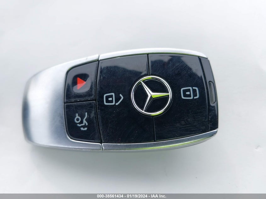 VIN WDDZF4JB7KA613992 2019 MERCEDES-BENZ E 300