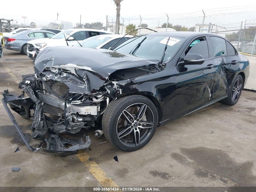 VIN WDDZF4JB7KA613992 2019 MERCEDES-BENZ E 300