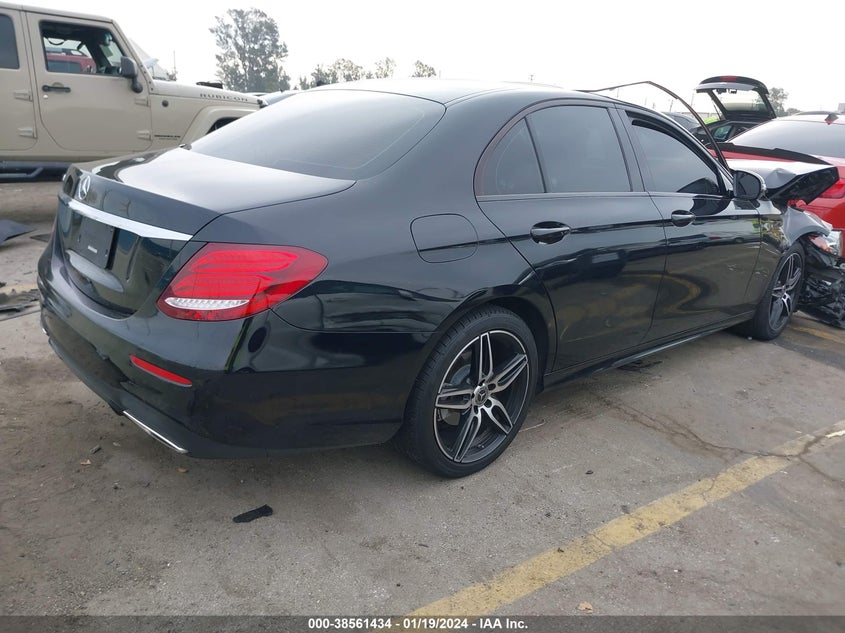 VIN WDDZF4JB7KA613992 2019 MERCEDES-BENZ E 300