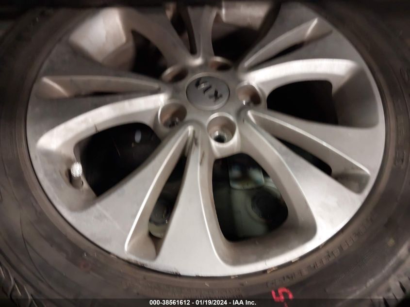 2015 KIA SOUL + - KNDJP3A54F7112375