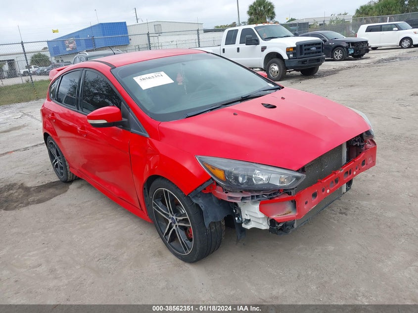 FORD FOCUS ST 2017