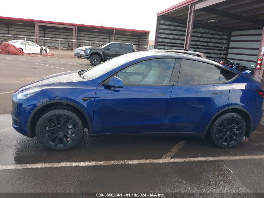 2021 TESLA MODEL Y STANDARD RANGE REAR-WHEEL DRIVE - 5YJYGDEDXMF124687