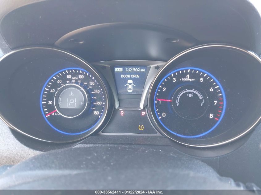 2015 HYUNDAI GENESIS 3.8 BASE - KMHHT6KJ5FU130534