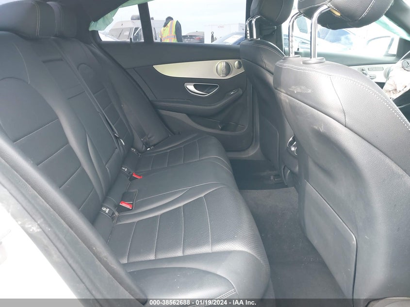 VIN 55SWF4KB9JU276435 2018 MERCEDES-BENZ C 300 4MATIC