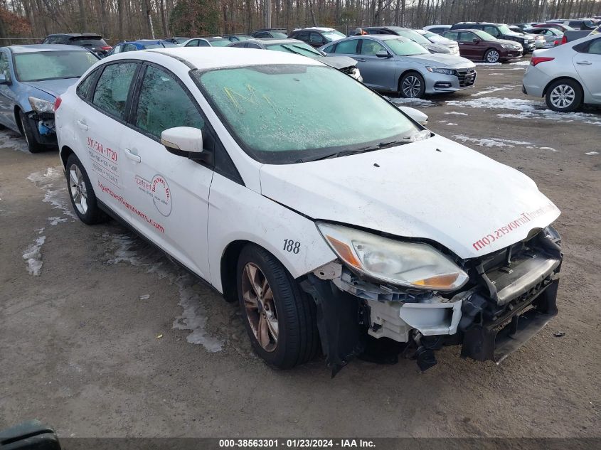 Lot #2564311253 2014 FORD FOCUS SE salvage car