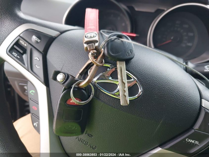 2013 HYUNDAI VELOSTER - KMHTC6AD1DU145616