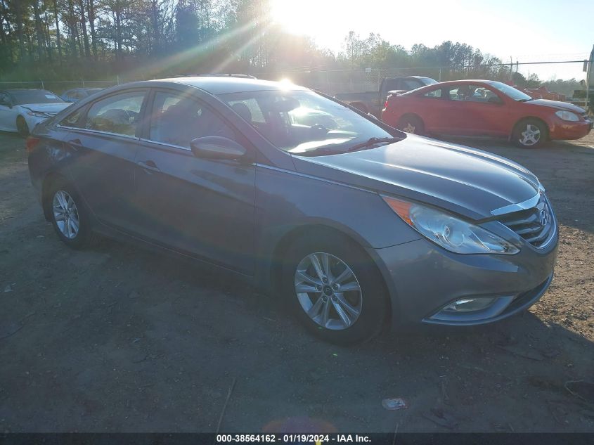 2013 HYUNDAI SONATA GLS - 5NPEB4AC2DH657889