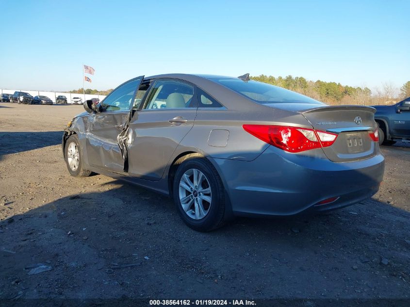 2013 HYUNDAI SONATA GLS - 5NPEB4AC2DH657889