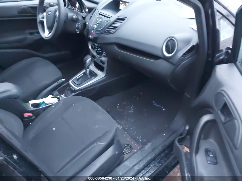VIN 3FADP4BJ3KM144870 2019 FORD FIESTA SE