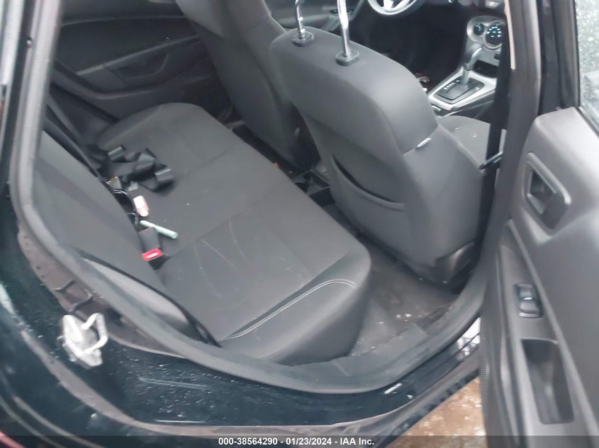VIN 3FADP4BJ3KM144870 2019 FORD FIESTA SE