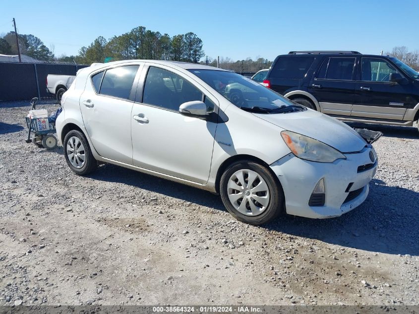 2013 TOYOTA PRIUS C THREE - JTDKDTB35D1049720