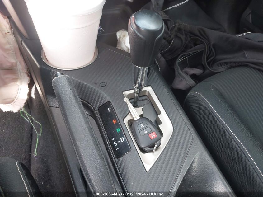 2014 TOYOTA RAV4 XLE - 2T3WFREV2EW106146