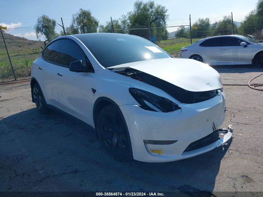 2022 TESLA MODEL Y - 7SAYGDEE8NF346593