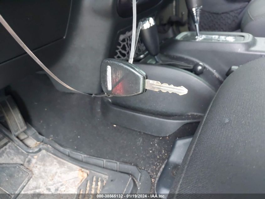 2015 JEEP WRANGLER UNLIMITED SPORT - 1C4BJWDG9FL636360